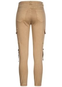 Fotografía profesional de producto para shorts, vaqueros y pantalones. Fotografía de producto de shorts, vaqueros y pantalones